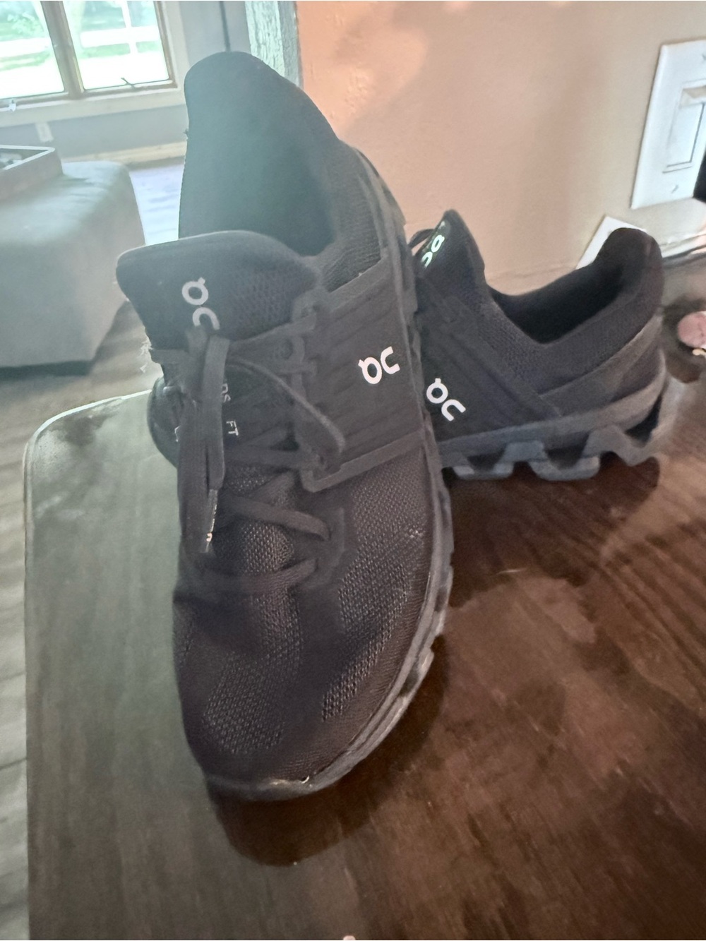 On Cloud Men’s Black Athletic Running Shoes